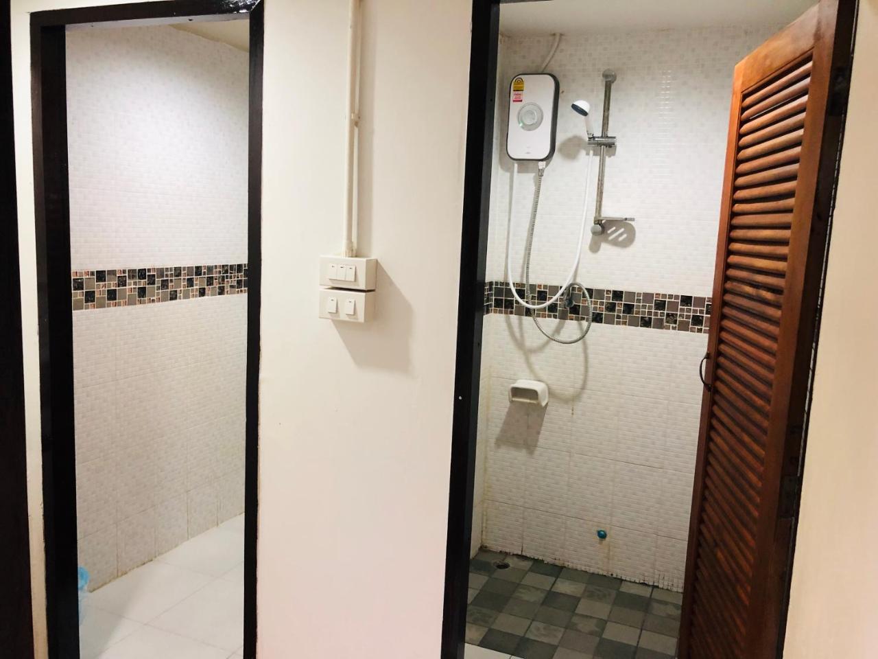 Driepersoonskamer met Eigen Badkamer
