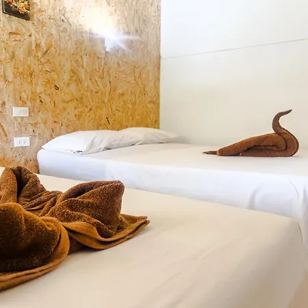 Lux Guesthouse-2