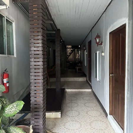 Bang Sit Guest House-2
